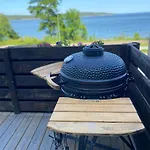 Sea View Sauna And Hot Tube *