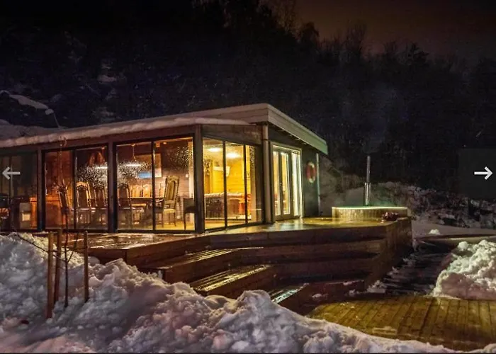 Sea View Sauna And Hot Tube